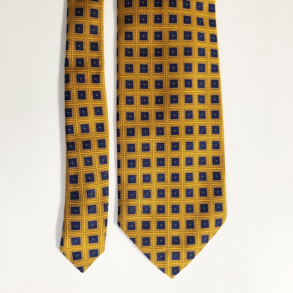 Robert Talbott Best of Class Nordstrom Silk Woven Gold Blue Tile w Blue Flowers - Picture 3 of 12